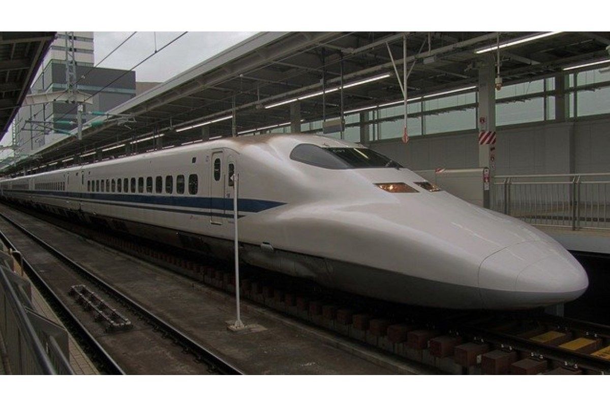 新幹線の夢は何を暗示している？