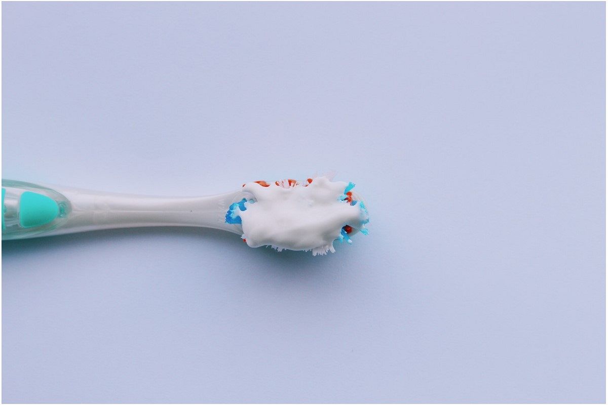 歯磨きの夢は何を暗示している？